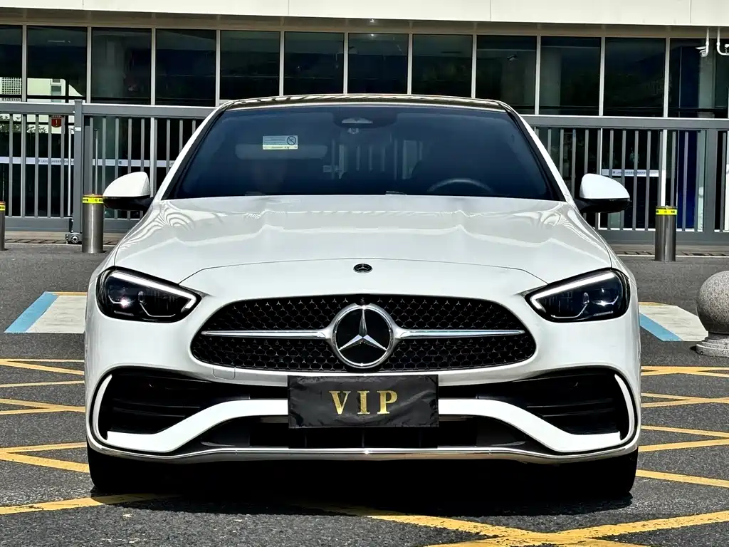 Mercedes-Benz C-Class — миниатюра 2