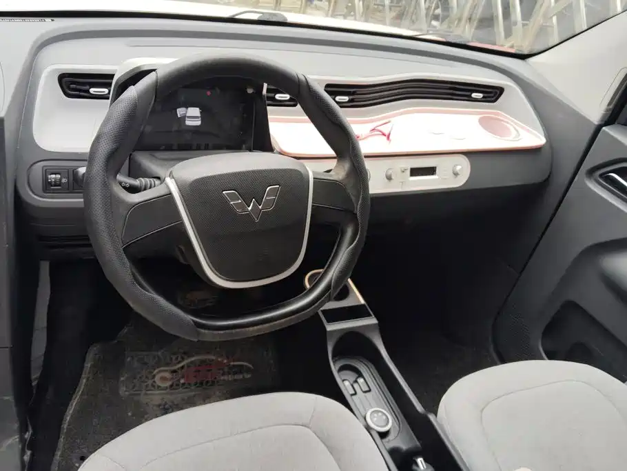 Wuling MINIEV — миниатюра 12