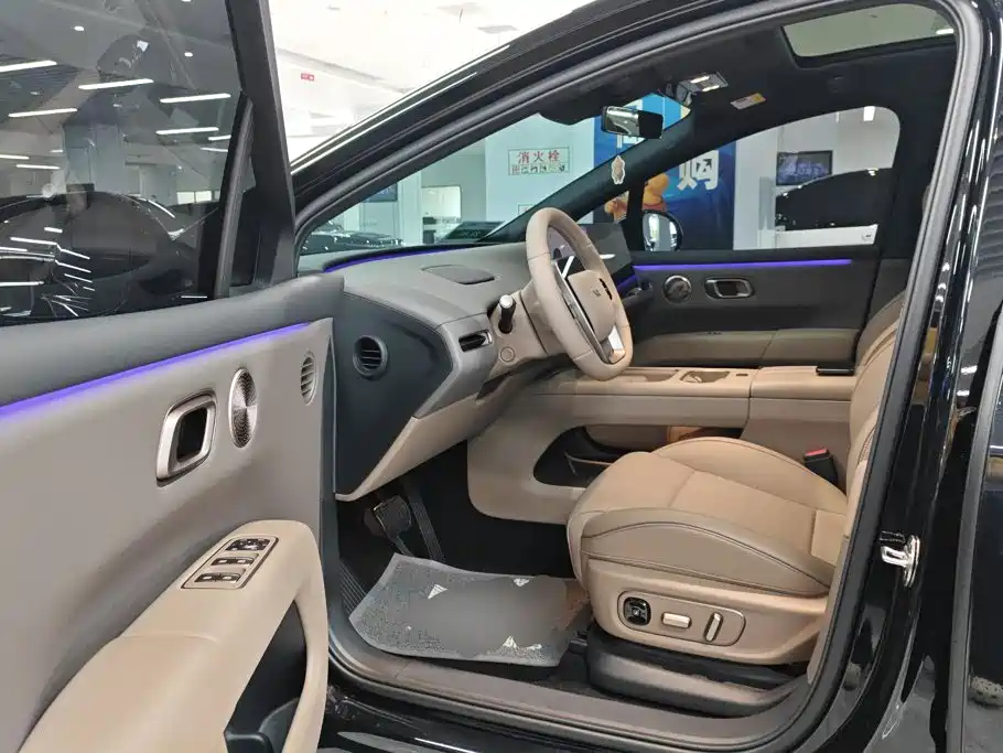 Li Auto Идеальный i6 — миниатюра 9