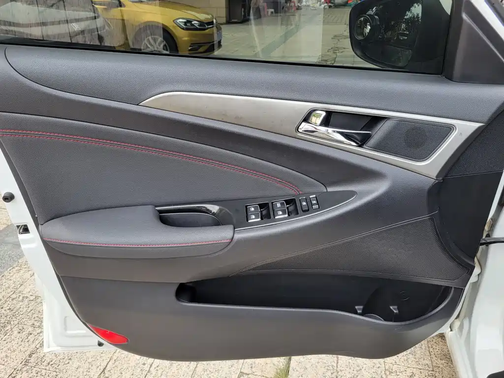 Changan Eado — миниатюра 14