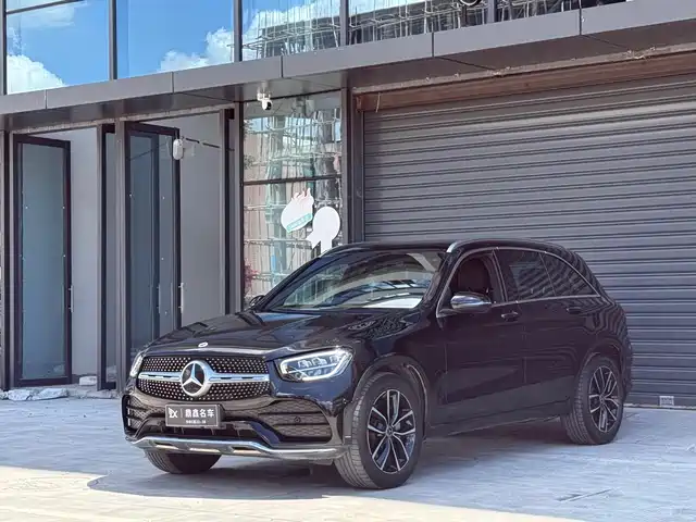 MERCEDES-BENZ  GLC