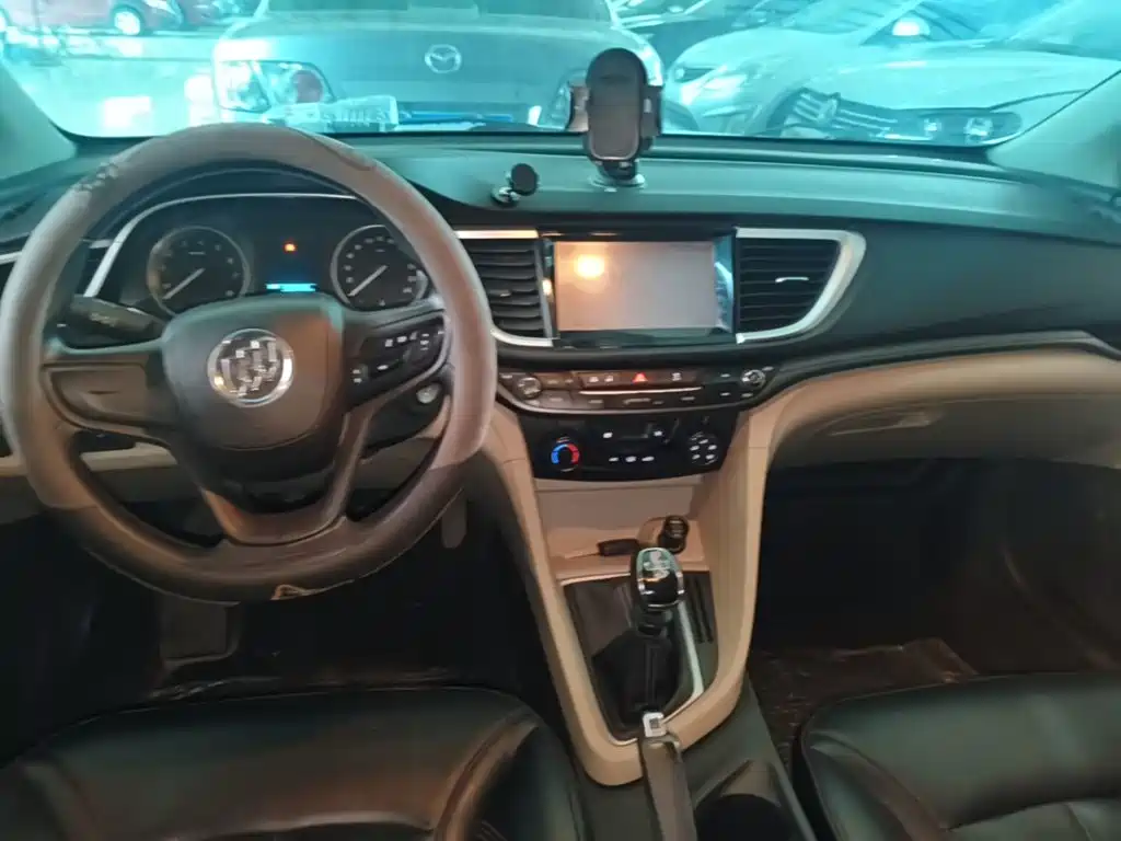 Buick Excelle — миниатюра 10