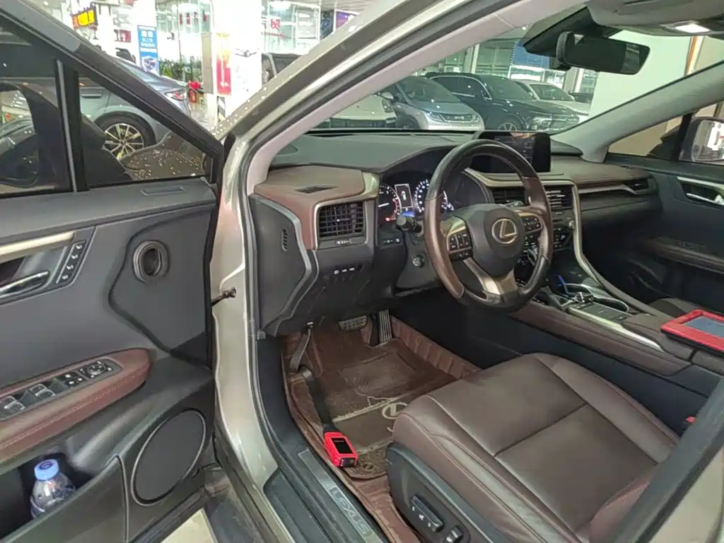 Lexus RX — миниатюра 16