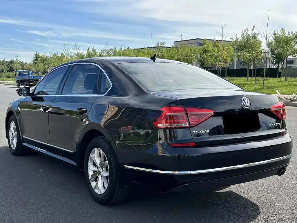 Volkswagen Passat — миниатюра 7