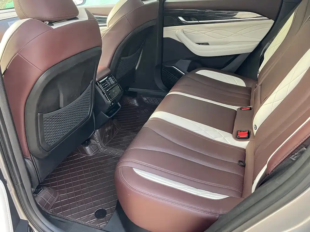 Geely Xingyue L — миниатюра 10