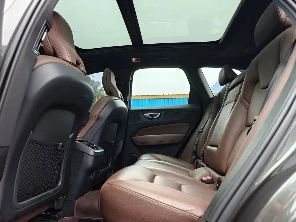 Volvo XC60 — миниатюра 24
