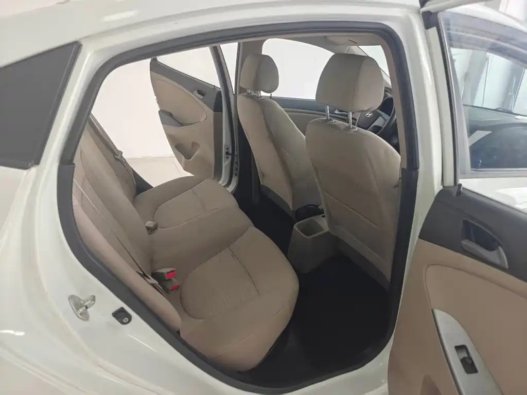 Hyundai Verna — миниатюра 11