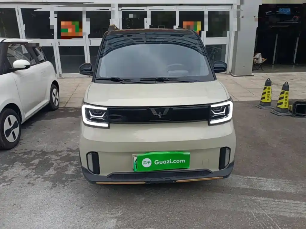 Wuling MINIEV — миниатюра 3