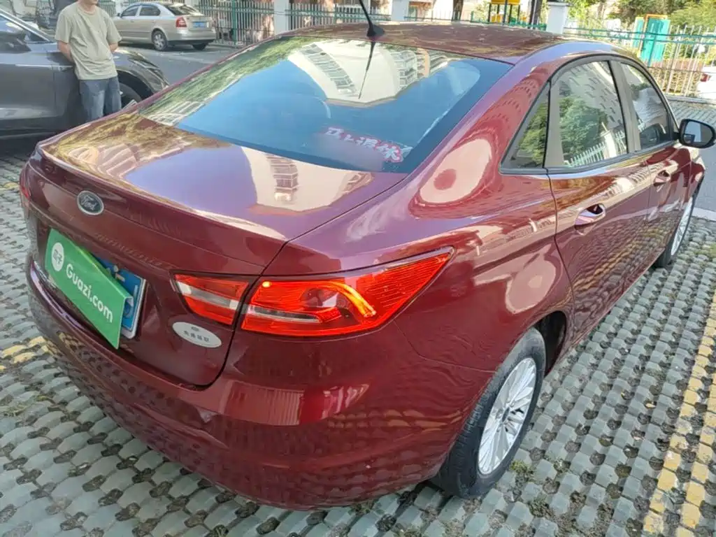 Ford Escort — миниатюра 7