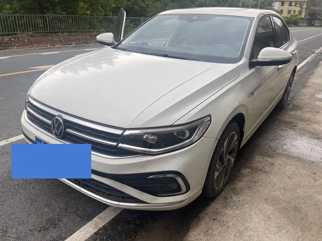 Volkswagen Bora 2023