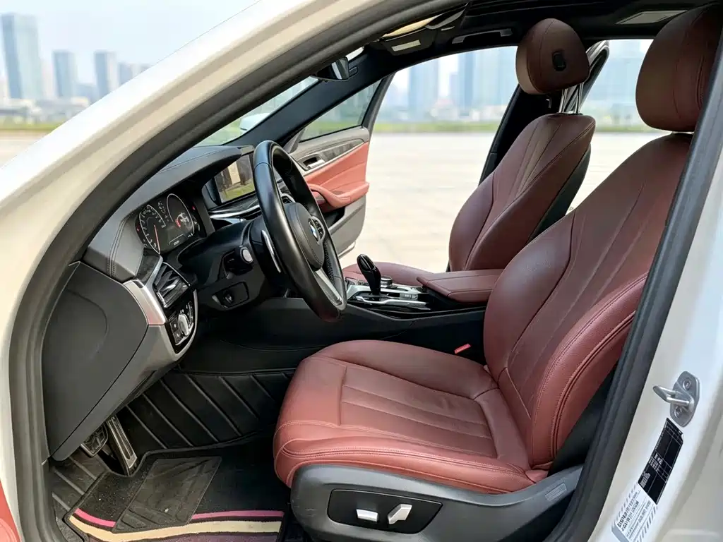 BMW 5 Series — миниатюра 5
