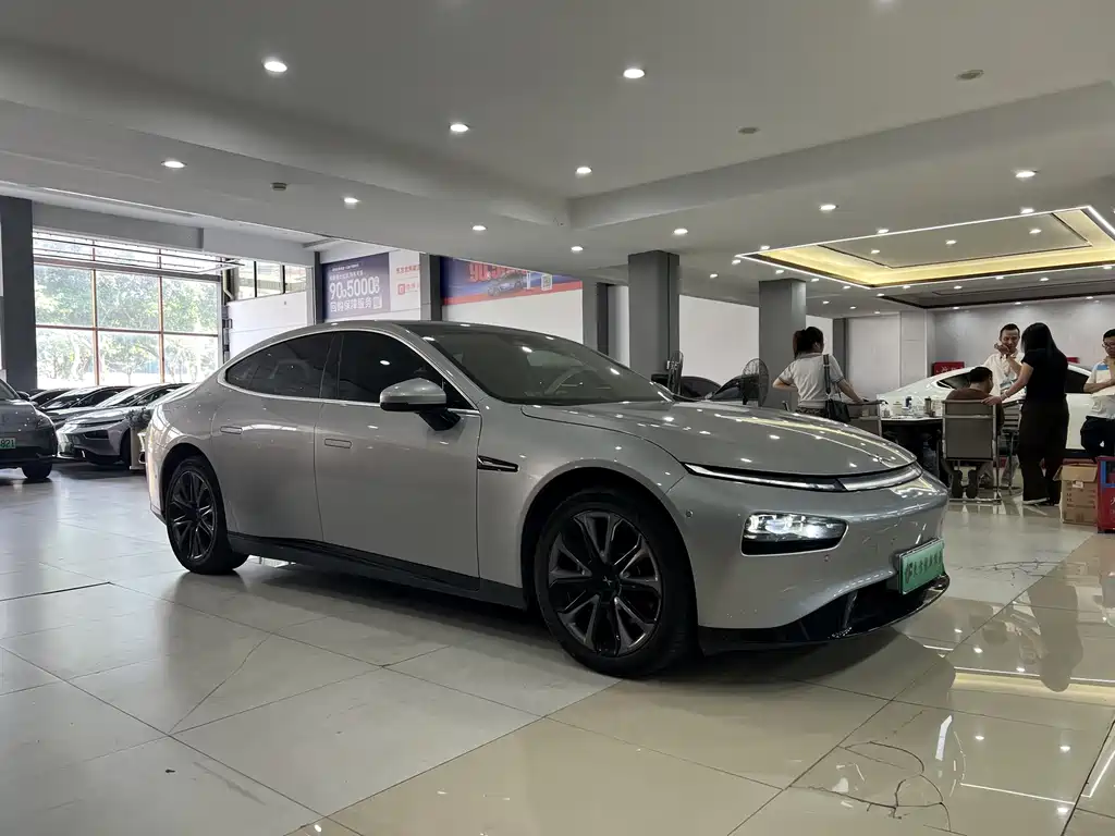 XPeng P7 — миниатюра 3