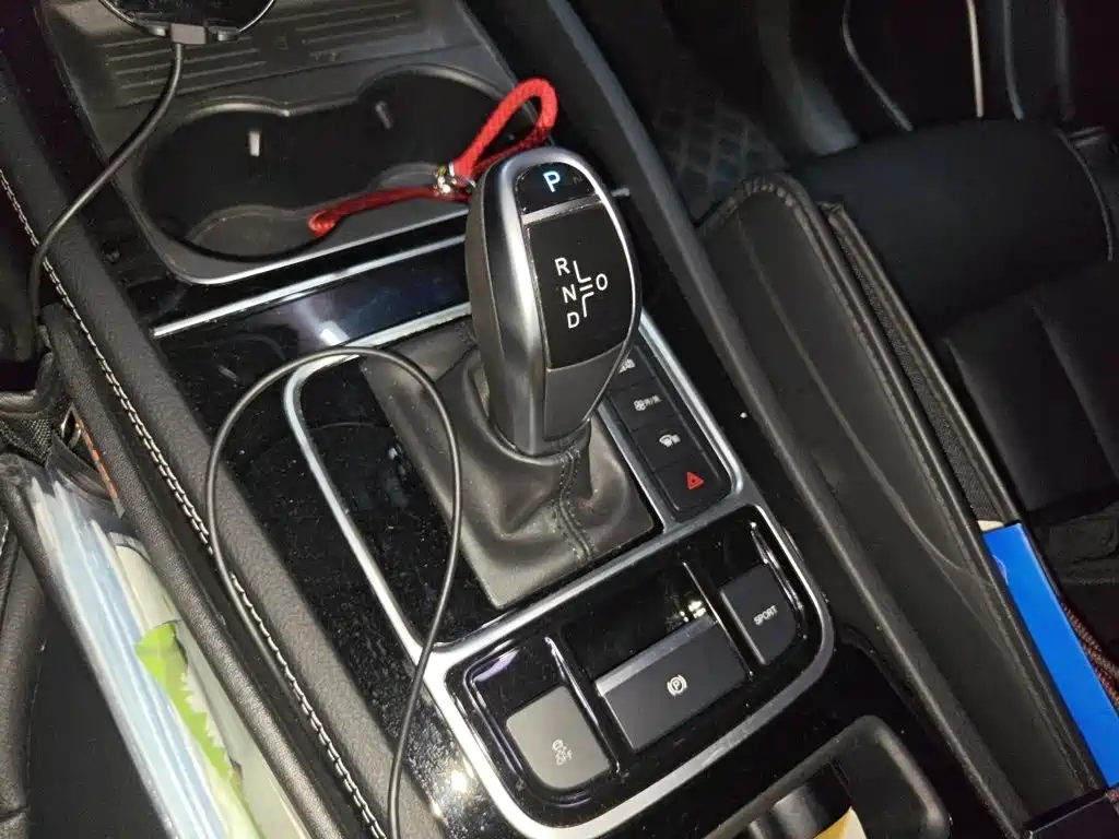 BYD MAX — миниатюра 7