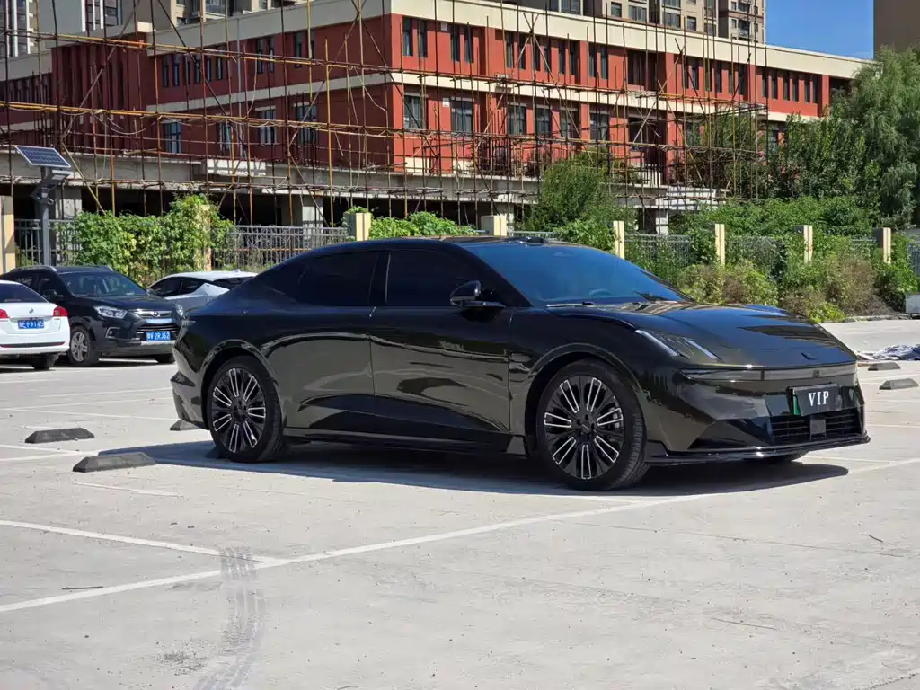 Lynk & Co 10 — миниатюра 3