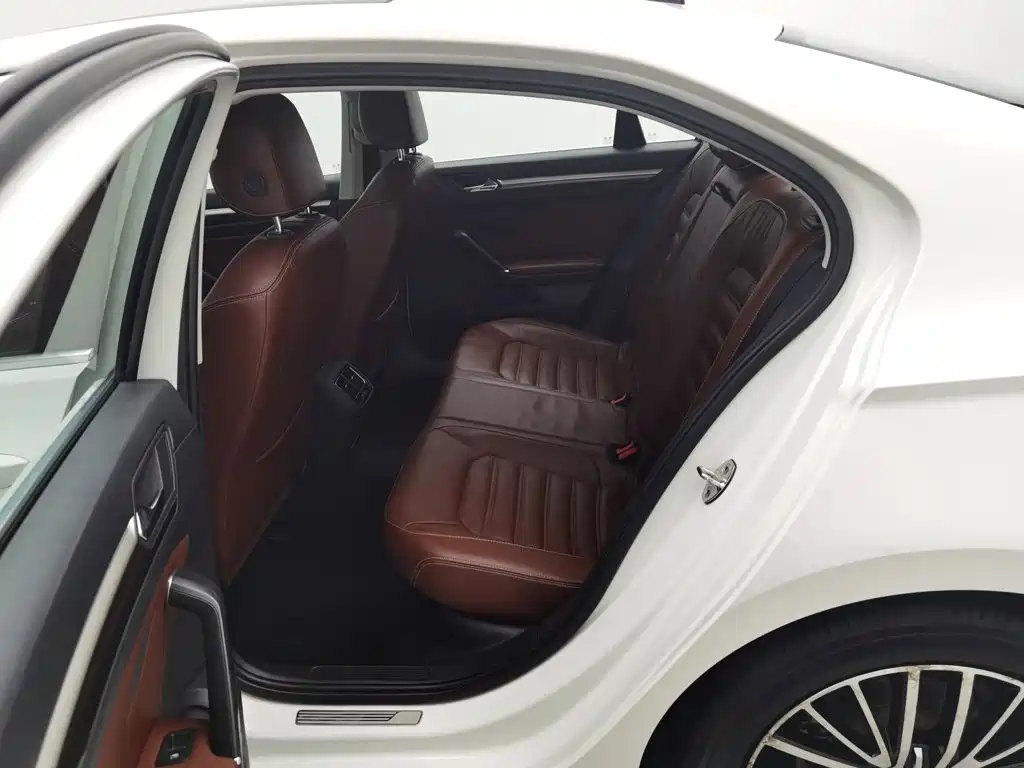 Volkswagen Lamando — миниатюра 15