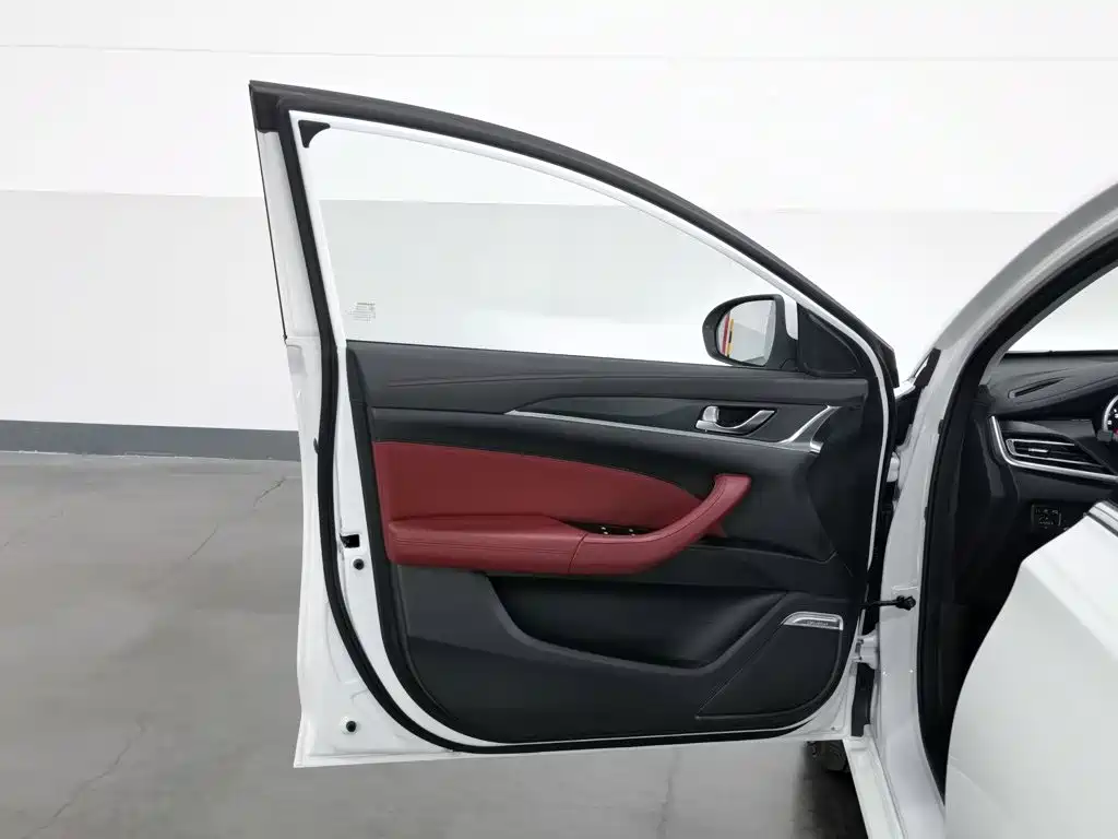 Changan Eado — миниатюра 8
