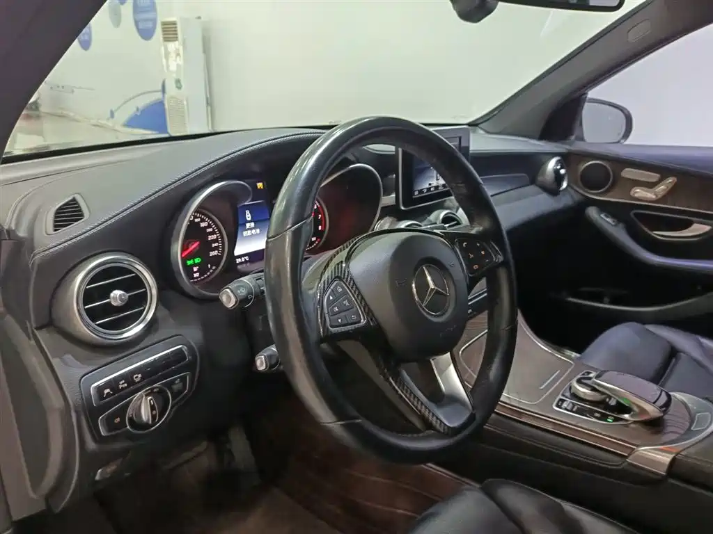 Mercedes-Benz GLC — миниатюра 11