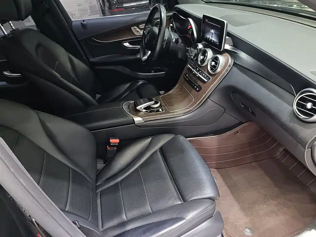 Mercedes-Benz GLC — миниатюра 8