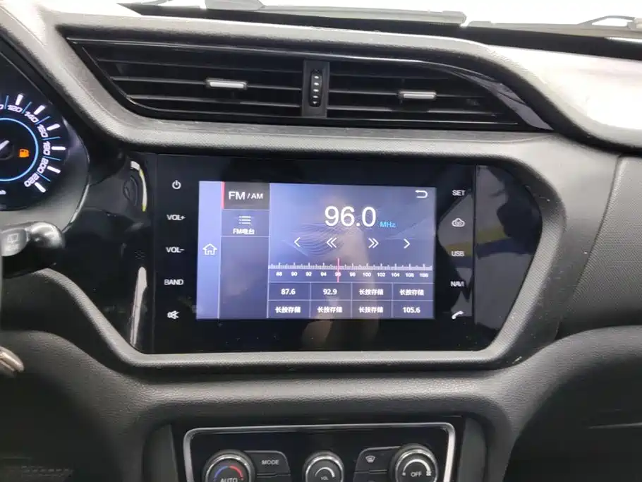Chery Tiggo 3 — миниатюра 13