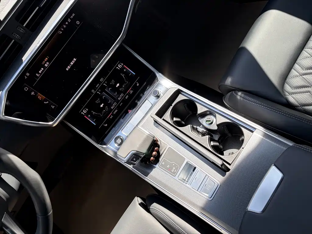 Audi A6L — миниатюра 16
