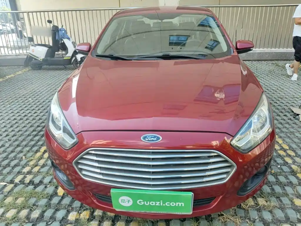 Ford Escort — миниатюра 3