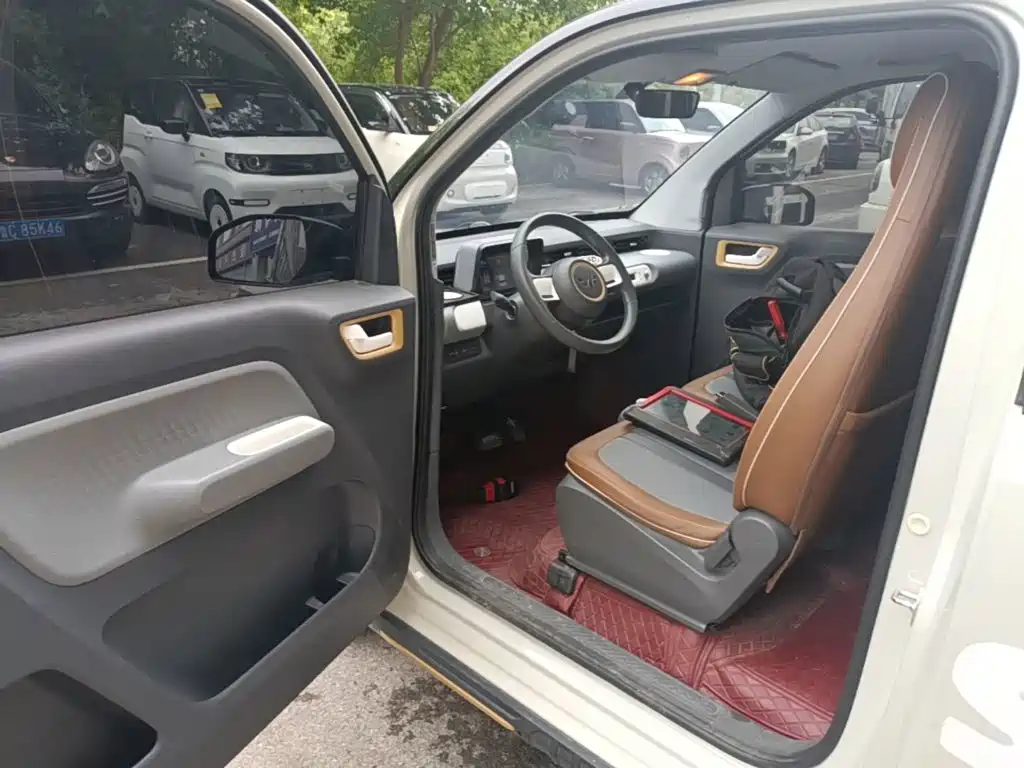 Wuling MINIEV — миниатюра 16