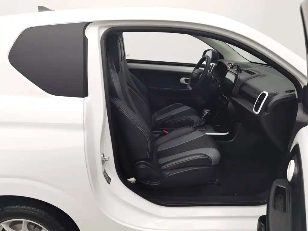 Roewe Clever — миниатюра 23