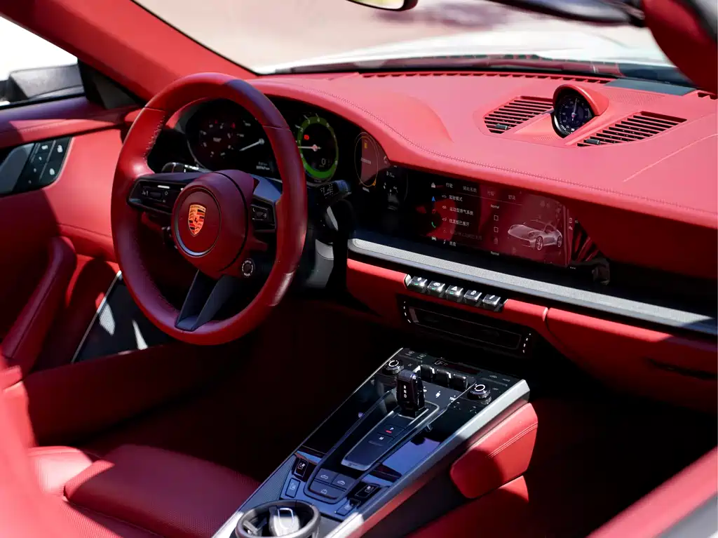 Porsche 911 2023 Carrera Cabriolet 3.0T