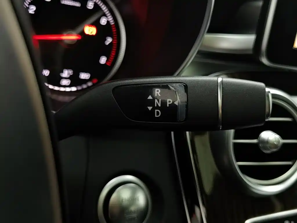Mercedes-Benz GLC — миниатюра 13