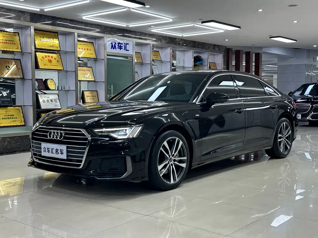 Audi A6L 2022