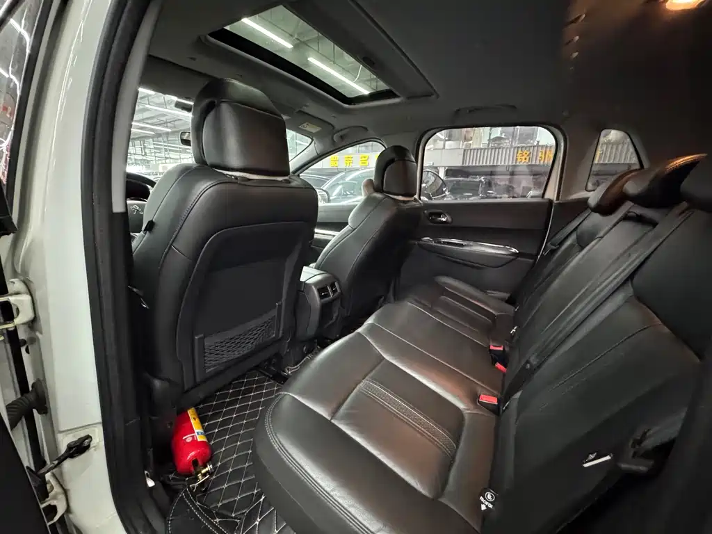 Peugeot 3008 — миниатюра 10