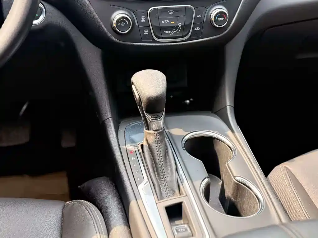 Chevrolet Equinox — миниатюра 20
