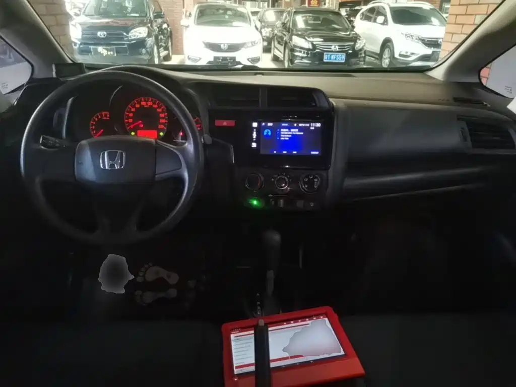 Honda Fit — миниатюра 10