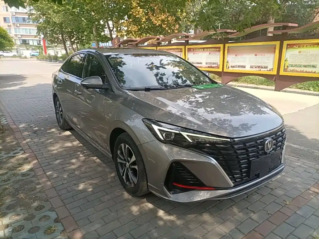 Changan Eado — миниатюра 4