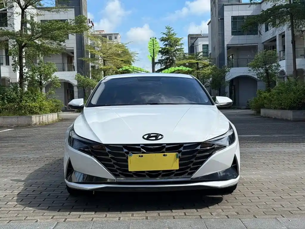 Hyundai Elantra — миниатюра 2