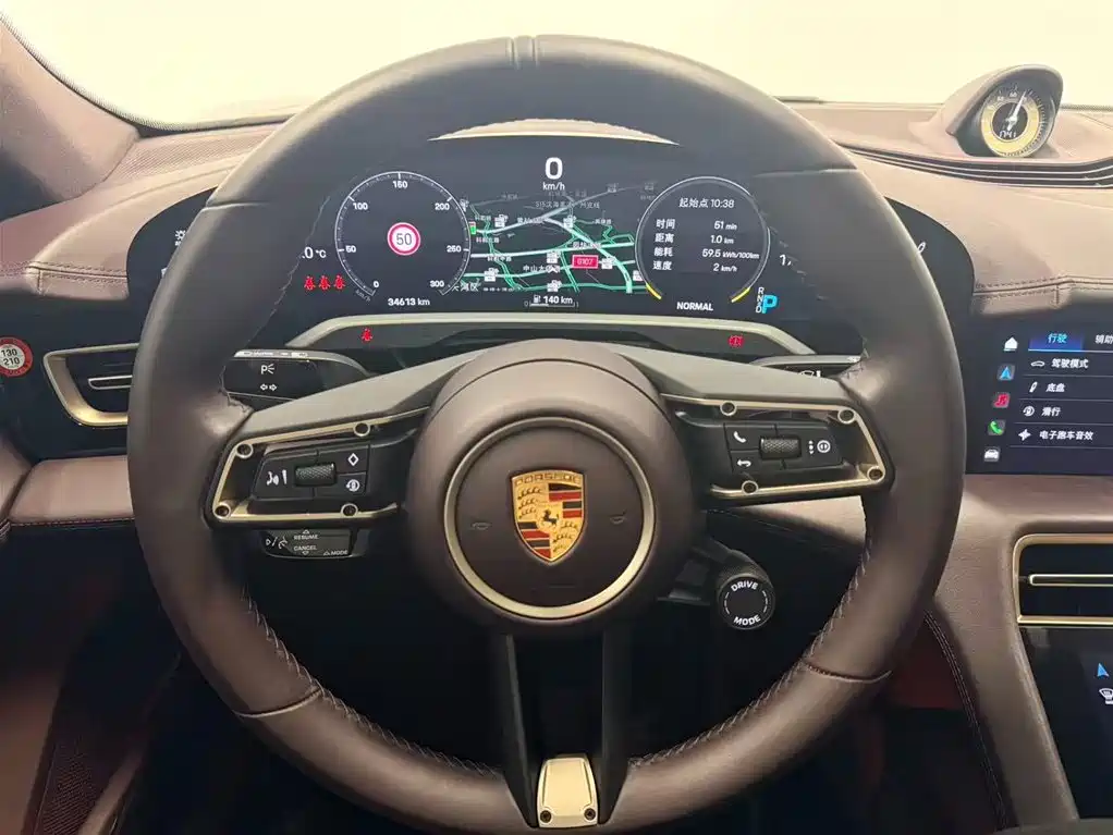 PORSCHE TAYCAN