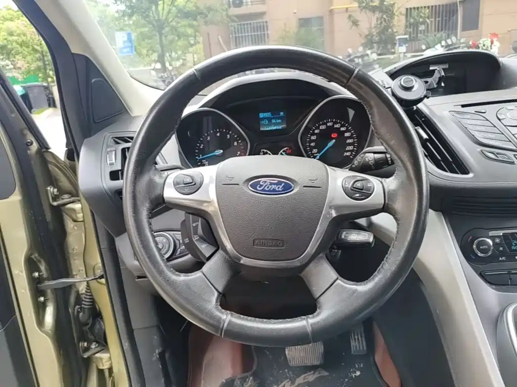 Ford Kuga — миниатюра 3