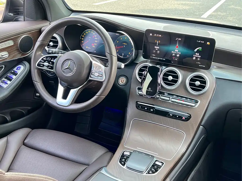 Mercedes-Benz GLC — миниатюра 12