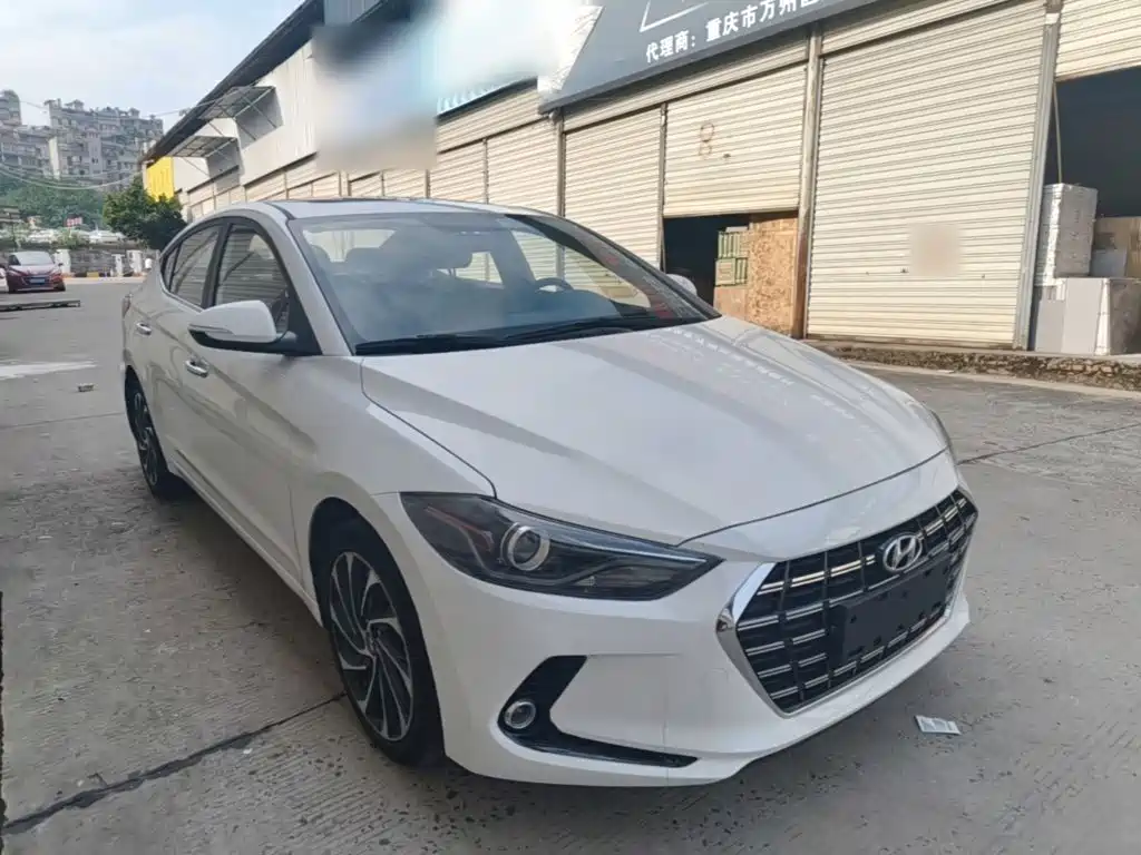 Hyundai Elantra — миниатюра 4