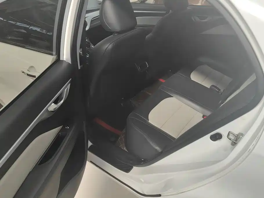 Geely Vision — миниатюра 11