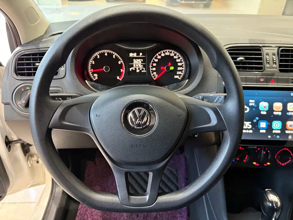 Volkswagen Polo — миниатюра 9