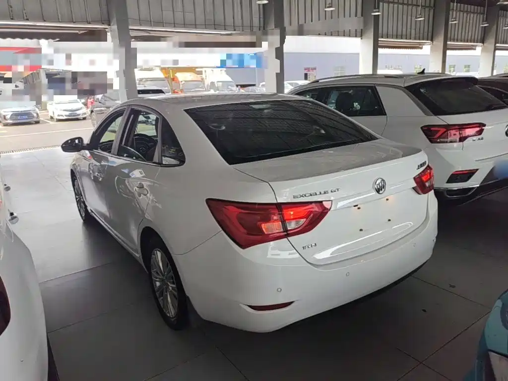 Buick Excelle — миниатюра 5