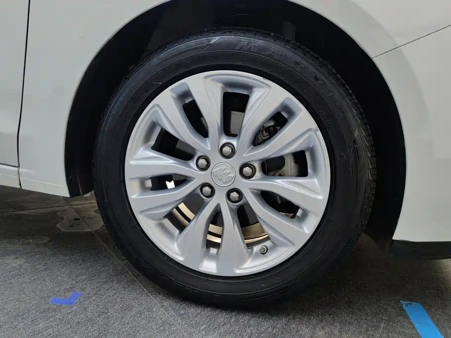 Buick Excelle — миниатюра 6