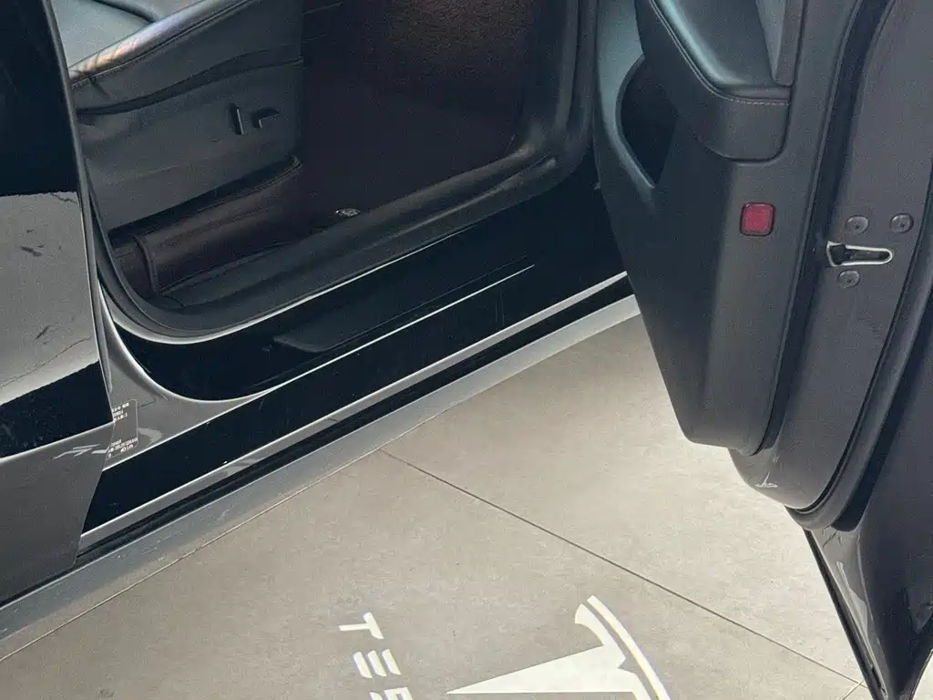 Tesla Model Y — фотографии объявления, Фото 13