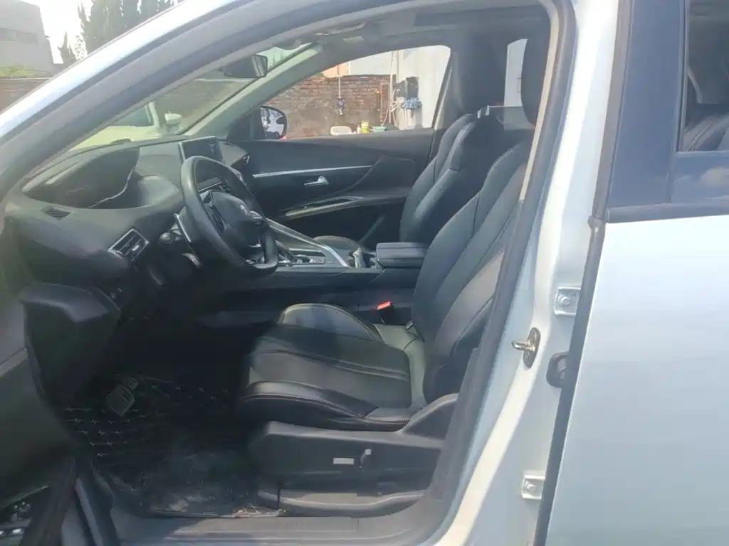 Peugeot 4008 — миниатюра 15