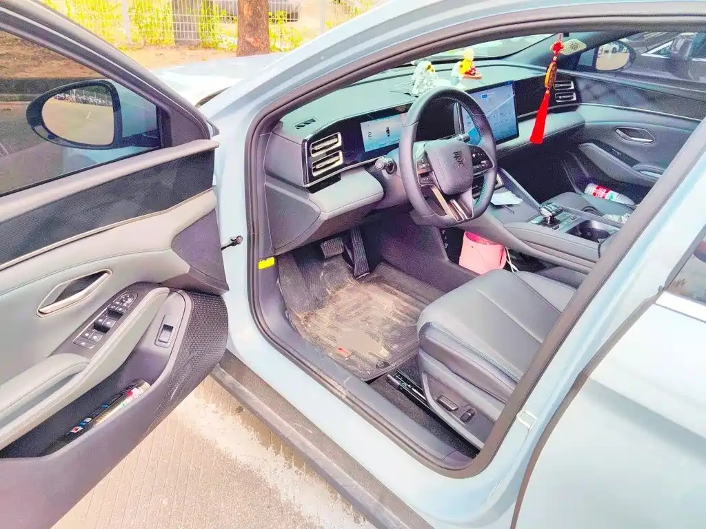 BYD Qin L — миниатюра 12