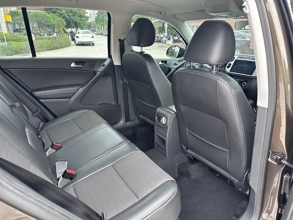 Volkswagen Tiguan — миниатюра 9