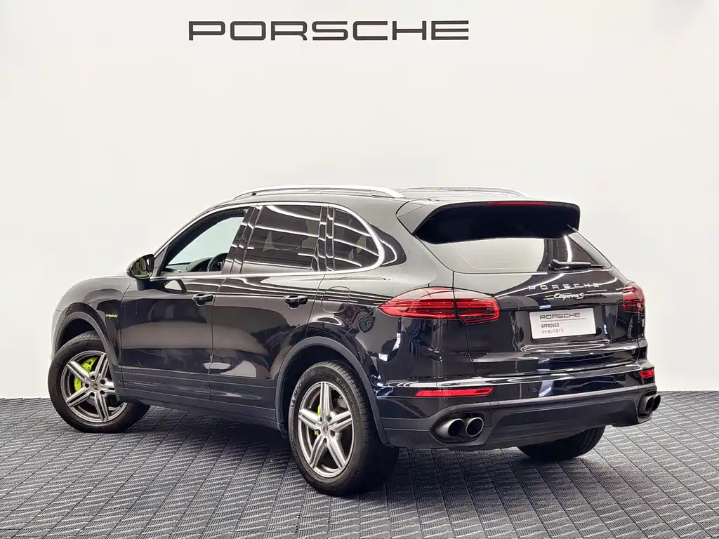 Porsche Cayenne Hybrid — миниатюра 5