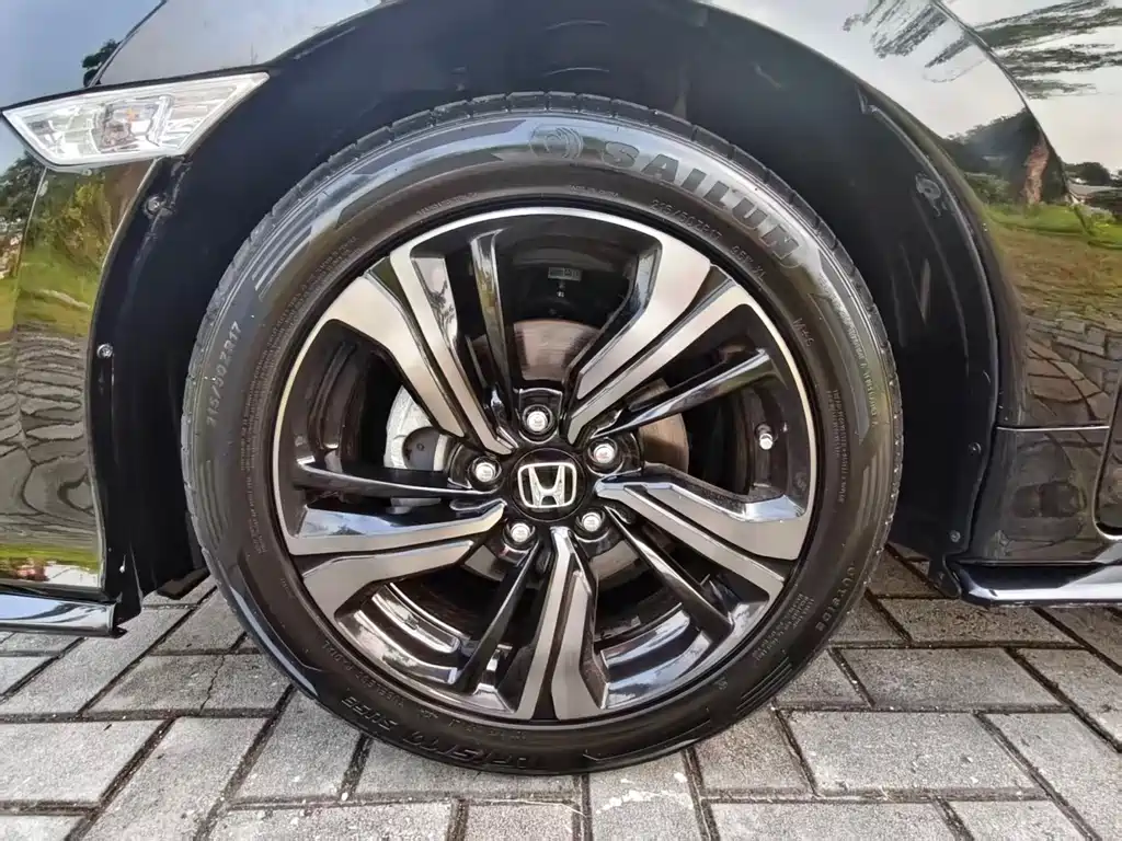 Honda Civic — миниатюра 4