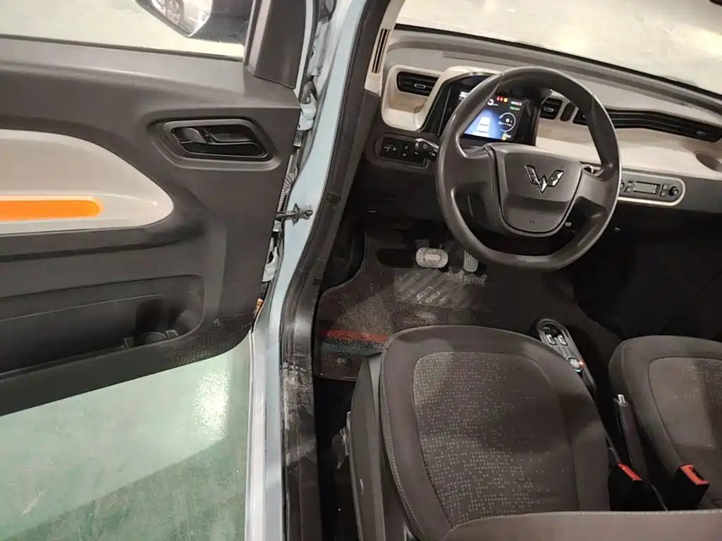 Wuling MINIEV — миниатюра 16